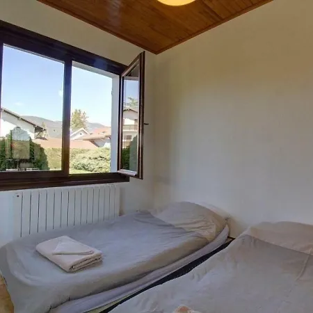 House Cosmic Latte *